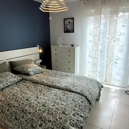 Будинок відпочинку Blue Riviera - Am Mit Meerblick Und Pool By Riviera Homelife Сен-Рафаель